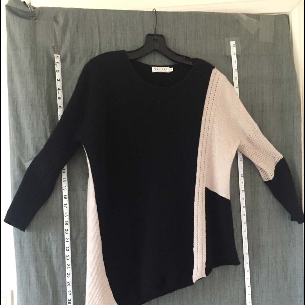 Asymmetrical cashmere “Velvet” Graham and Spencer